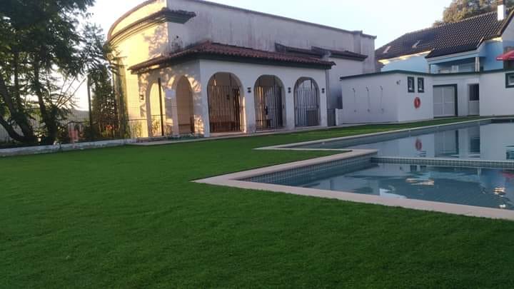 Piscina nas instalações onde decorrerá o EJC 2019