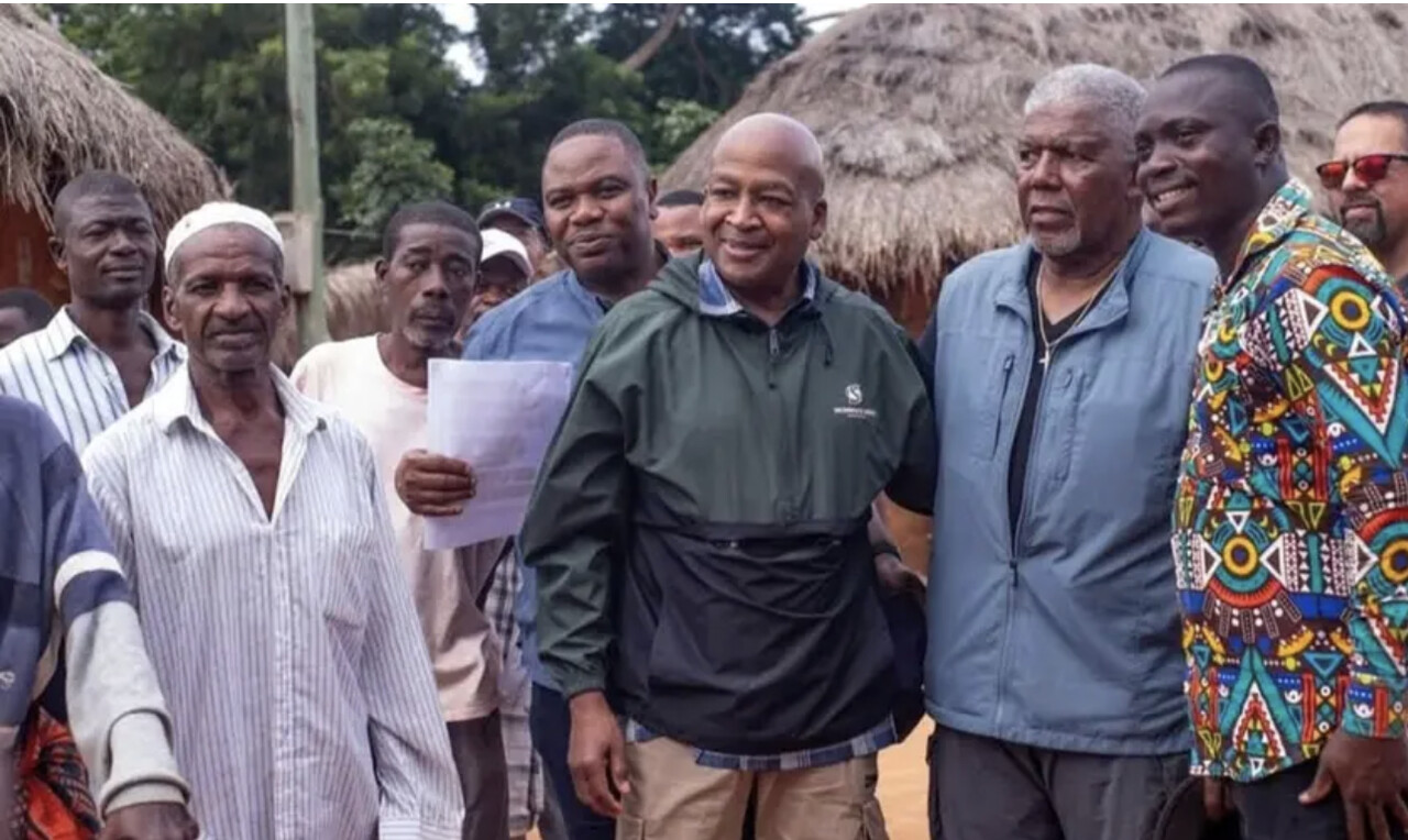 Evangeliza abrindo poços em África