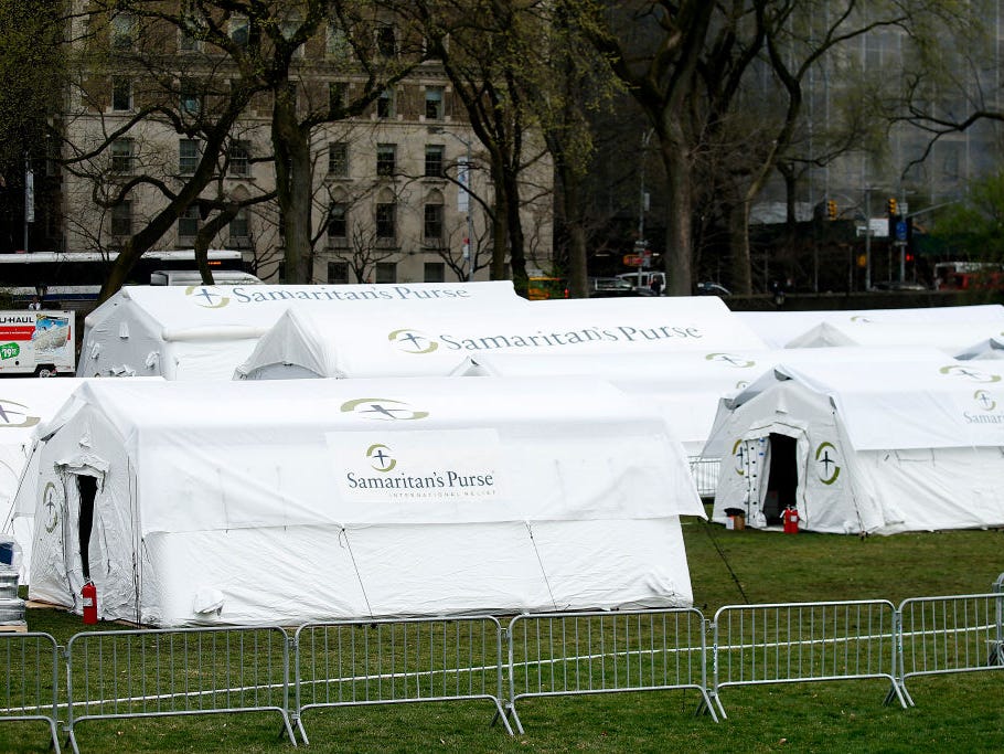 Hospital de campanha da Bolsa do Samaritano no Central Park em Nova Iorque