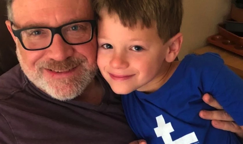 Jeff Younger com o filho