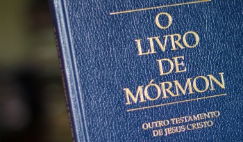Livro do Mórmon, trata-se de falsas Escrituras que a própria Palavra de Deus condena LIVRO DE MORMON 2 e1460663393901