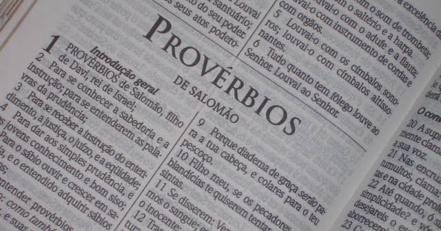 LIVRO DE PROVÉRBIOS LIVRO DE PROVERBIOS