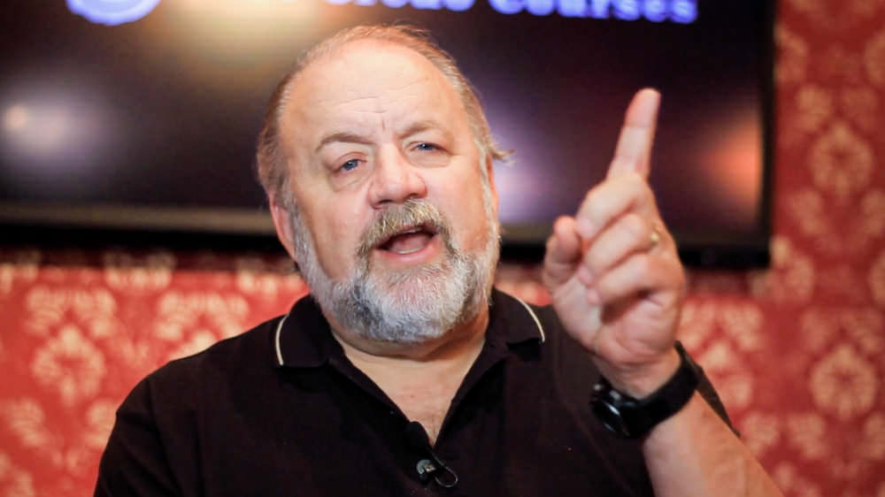 garyhabermas raising a finger