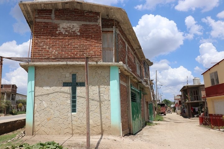 Instalações de igreja em Cuba