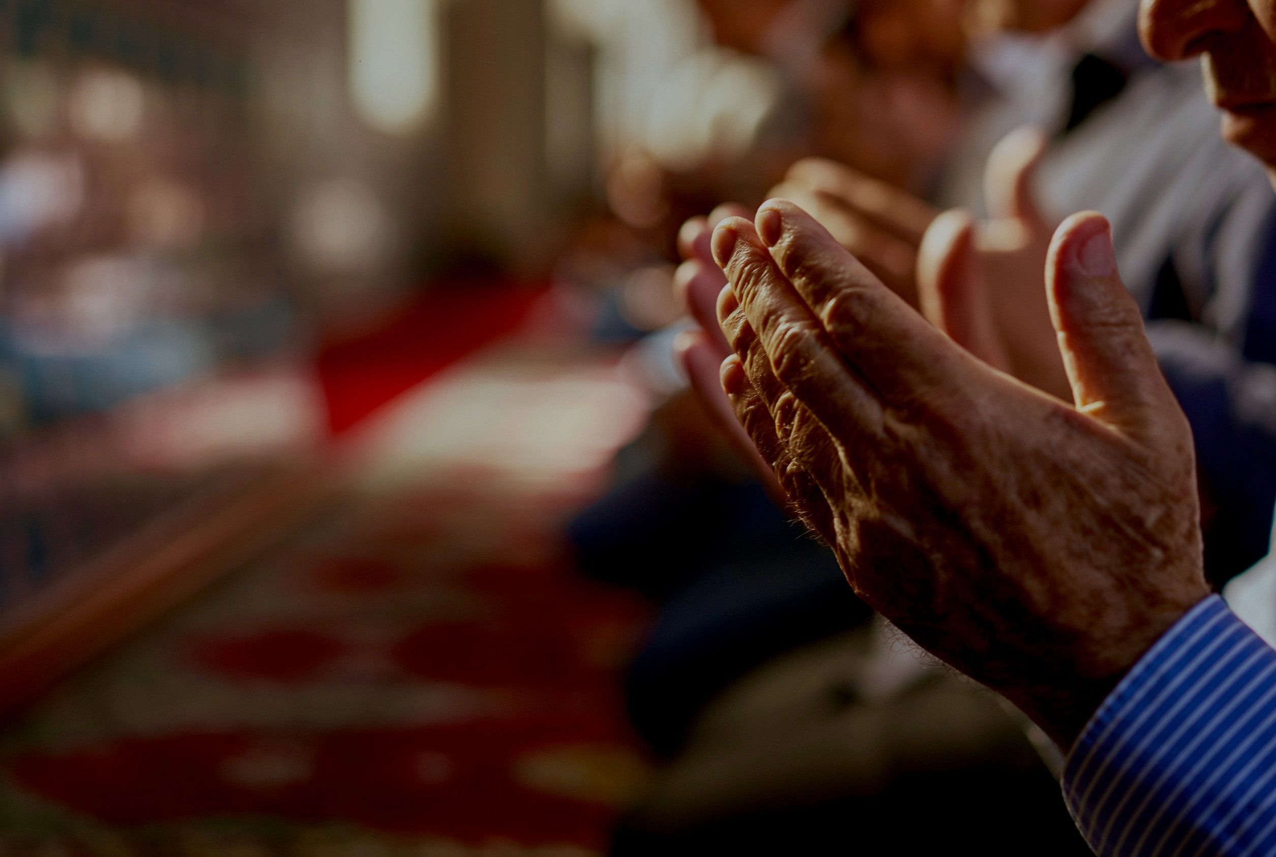 muslims praying 0