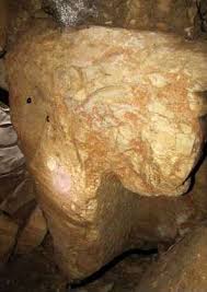 Coluna arqueológica descoberta