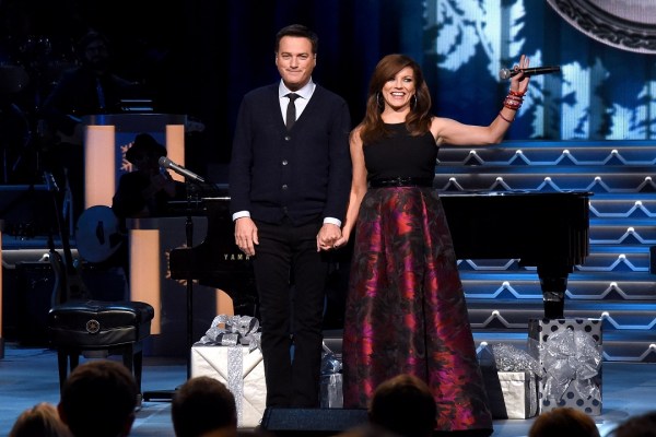 Michael W. Smith e Martina McBride na CMA Country Christmas
