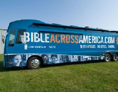 biblia_manuscrita_bus.jpg