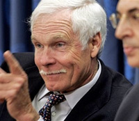 Ted Turner está a voltar-se para Deus Ted Turner está a voltar-se para Deus