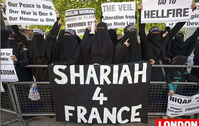 Muçulmanos a defenderem a Sharia para a França Muçulmanos a defenderem a Sharia para a França