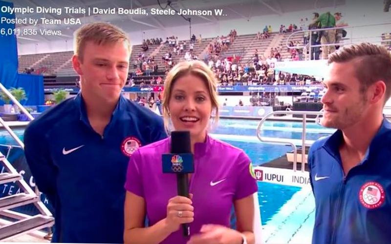 Steele Johnson e David Boudia com a repórter da cadeia televisiva ABC